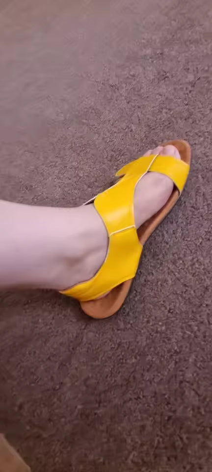 <h3><strong>Why Thousands Of Women Are Loving These Sandals ❤️</strong></h3>