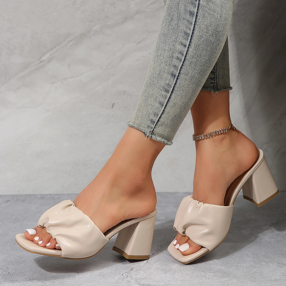 Stephanie Sandals