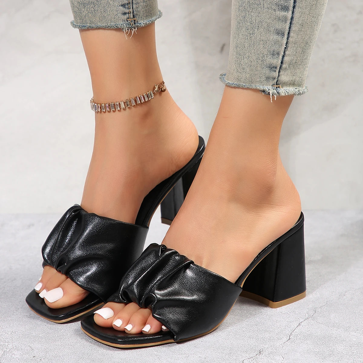 Stephanie Sandals